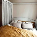Zentrale + Dachterrasse דירה זונטהופן